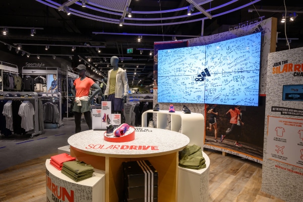 panagenda IIC-Intersport Customer Success Story showroom image
